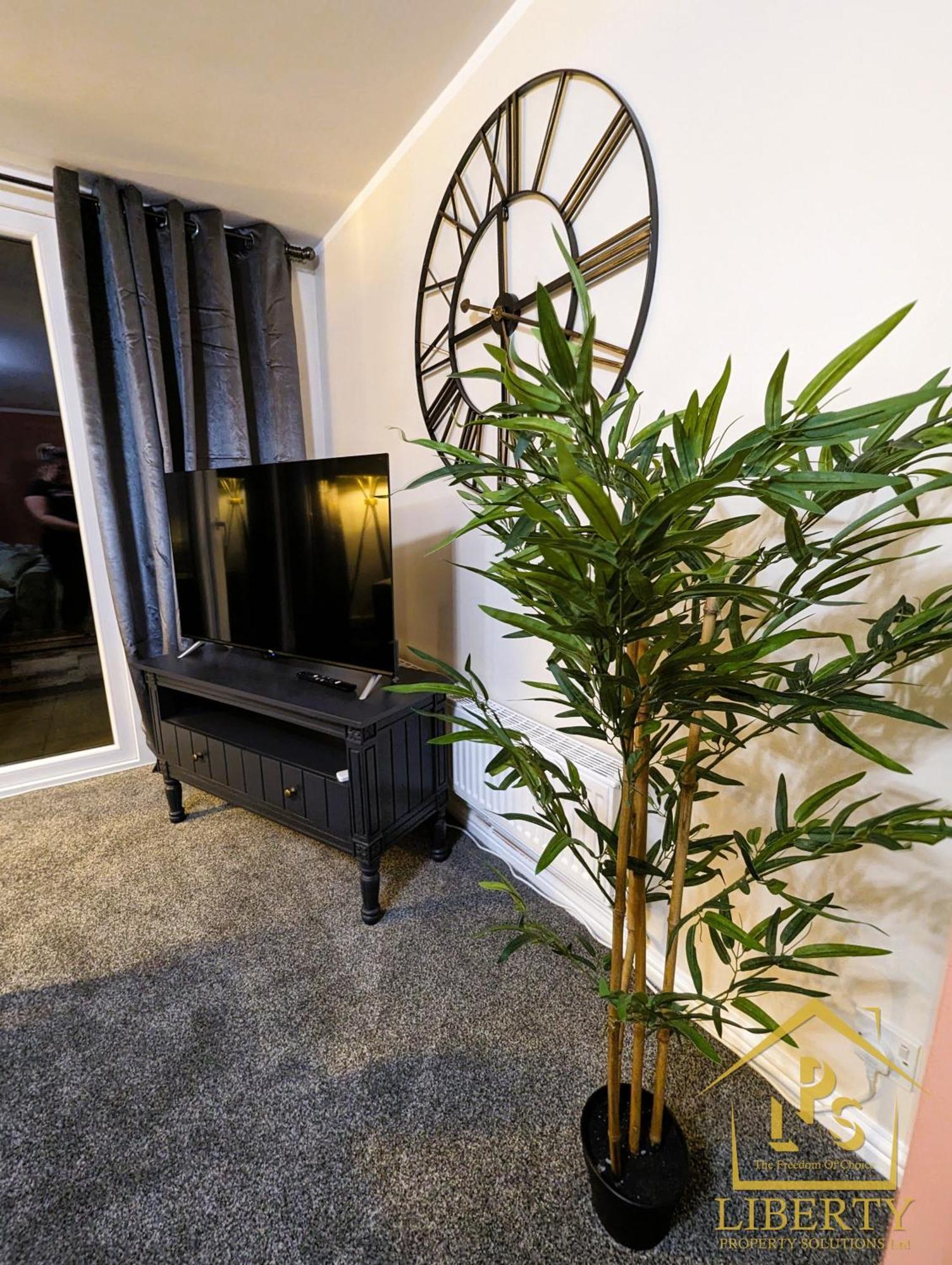 6 Guests * 4 Bedroom * Free Wi-Fi *Huntingdon Bagian luar foto