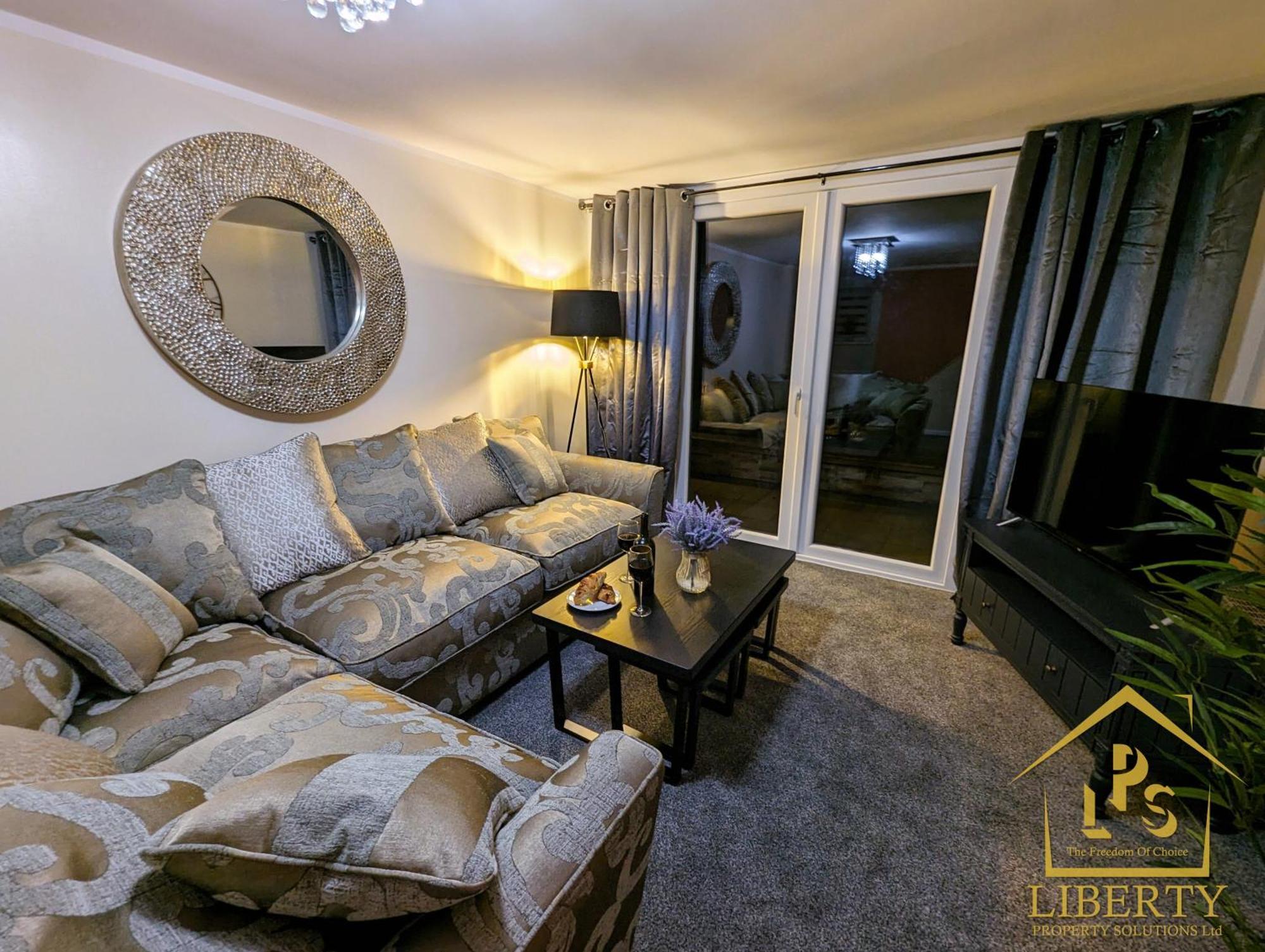 6 Guests * 4 Bedroom * Free Wi-Fi *Huntingdon Bagian luar foto