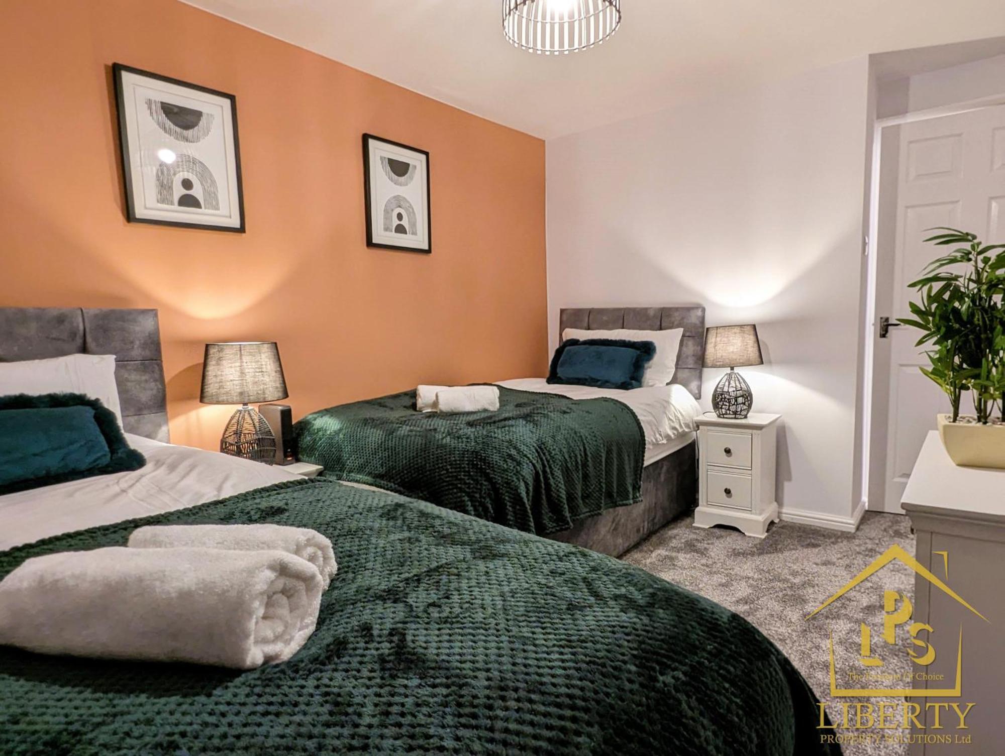 6 Guests * 4 Bedroom * Free Wi-Fi *Huntingdon Bagian luar foto