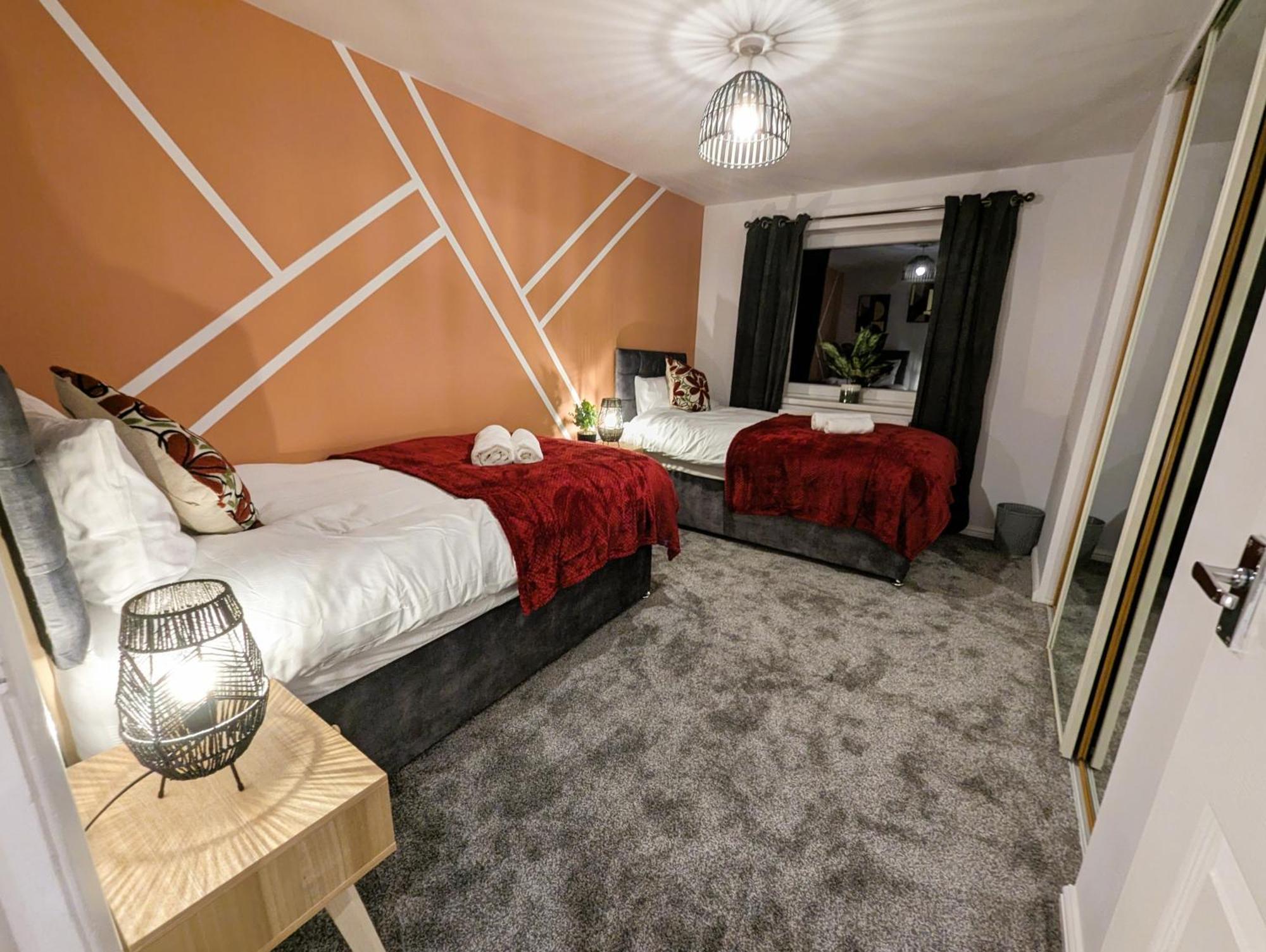 6 Guests * 4 Bedroom * Free Wi-Fi *Huntingdon Bagian luar foto
